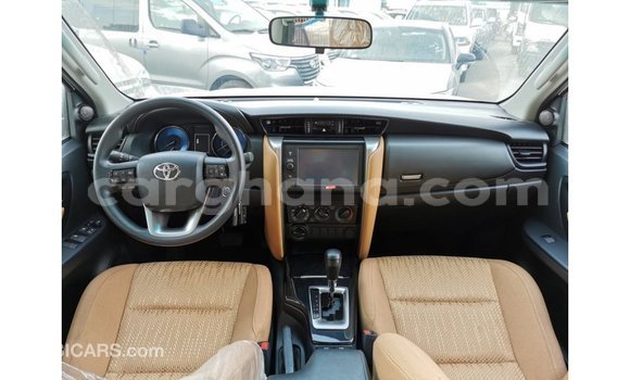 Buy Import Toyota Fortuner White Car in Import - Dubai in Ashanti Buy Import Toyota Fortuner White Car in Import - Dubai in Ashanti