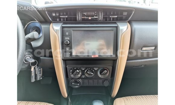 Buy Import Toyota Fortuner White Car in Import - Dubai in Ashanti Buy Import Toyota Fortuner White Car in Import - Dubai in Ashanti