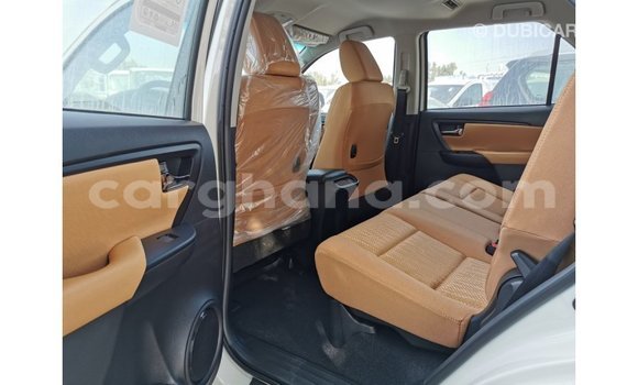 Buy Import Toyota Fortuner White Car in Import - Dubai in Ashanti Buy Import Toyota Fortuner White Car in Import - Dubai in Ashanti