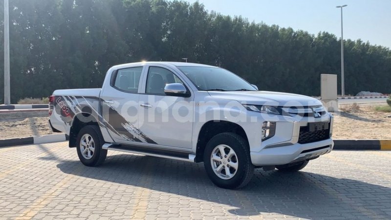 Big with watermark mitsubishi l200 ashanti import dubai 37876