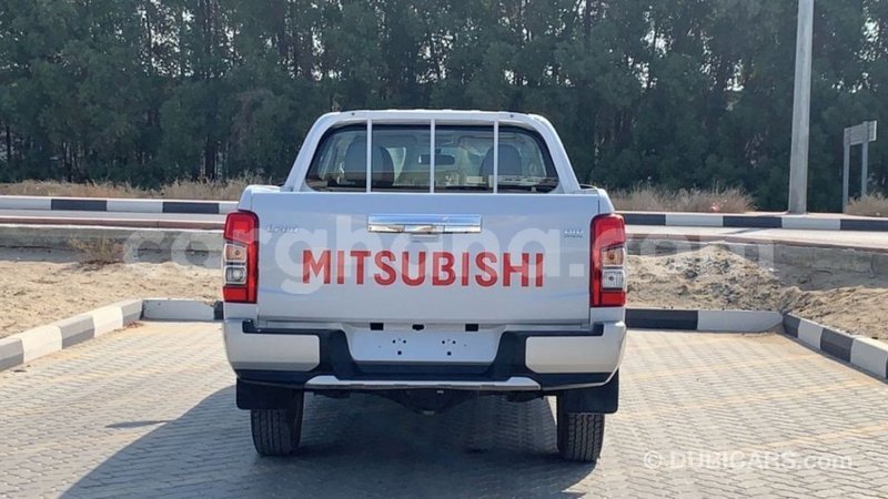 Big with watermark mitsubishi l200 ashanti import dubai 37876