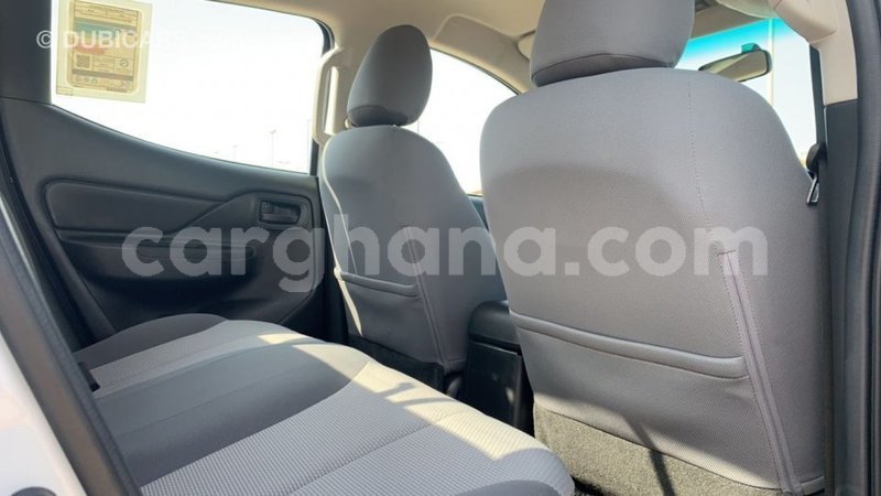 Big with watermark mitsubishi l200 ashanti import dubai 37876