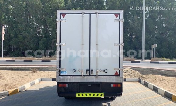 Ra Imported Mitsubishi Carisma funfun Ọkọ̀ in Import - Dubai ni Ashanti Ra Imported Mitsubishi Carisma funfun Ọkọ̀ in Import - Dubai ni Ashanti