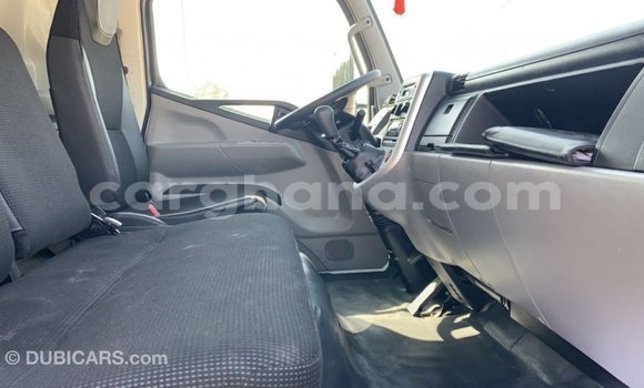 Ra Imported Mitsubishi Carisma funfun Ọkọ̀ in Import - Dubai ni Ashanti Ra Imported Mitsubishi Carisma funfun Ọkọ̀ in Import - Dubai ni Ashanti