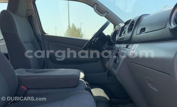 Ra Imported Mitsubishi Fuso funfun Ọkọ̀ akẹ́rù ńlá in Import - Dubai ni Ashanti Ra Imported Mitsubishi Fuso funfun Ọkọ̀ akẹ́rù ńlá in Import - Dubai ni Ashanti