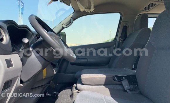 Ra Imported Mitsubishi Fuso funfun Ọkọ̀ akẹ́rù ńlá in Import - Dubai ni Ashanti Ra Imported Mitsubishi Fuso funfun Ọkọ̀ akẹ́rù ńlá in Import - Dubai ni Ashanti