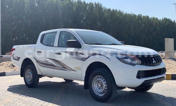 Buy Import Mitsubishi L200 White Car in Import - Dubai in Ashanti Buy Import Mitsubishi L200 White Car in Import - Dubai in Ashanti