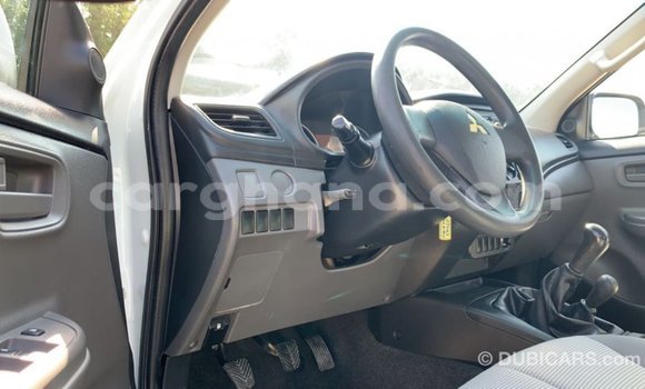 Buy Import Mitsubishi L200 White Car in Import - Dubai in Ashanti Buy Import Mitsubishi L200 White Car in Import - Dubai in Ashanti