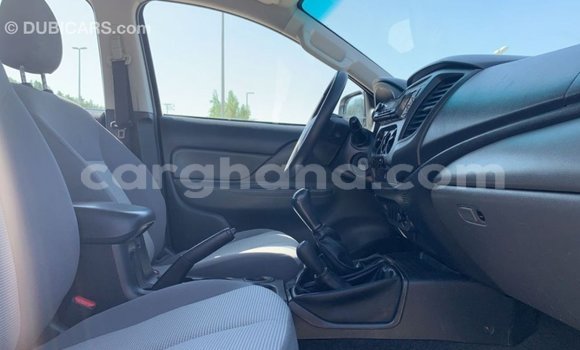 Buy Import Mitsubishi L200 White Car in Import - Dubai in Ashanti Buy Import Mitsubishi L200 White Car in Import - Dubai in Ashanti