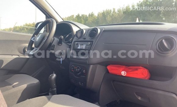 Ra Imported Renault 18 funfun Ọkọ̀ in Import - Dubai ni Ashanti Ra Imported Renault 18 funfun Ọkọ̀ in Import - Dubai ni Ashanti