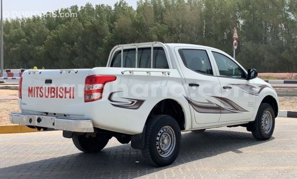 Sayi Imported Mitsubishi L200 White Mota in Import - Dubai a Ashanti Sayi Imported Mitsubishi L200 White Mota in Import - Dubai a Ashanti