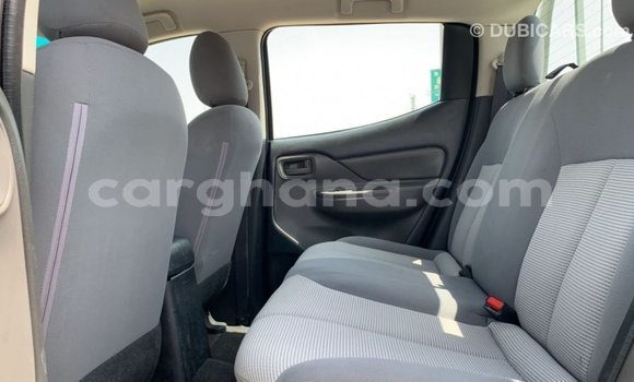 Sayi Imported Mitsubishi L200 White Mota in Import - Dubai a Ashanti Sayi Imported Mitsubishi L200 White Mota in Import - Dubai a Ashanti