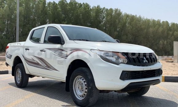 Sayi Imported Mitsubishi L200 White Mota in Import - Dubai a Ashanti Sayi Imported Mitsubishi L200 White Mota in Import - Dubai a Ashanti
