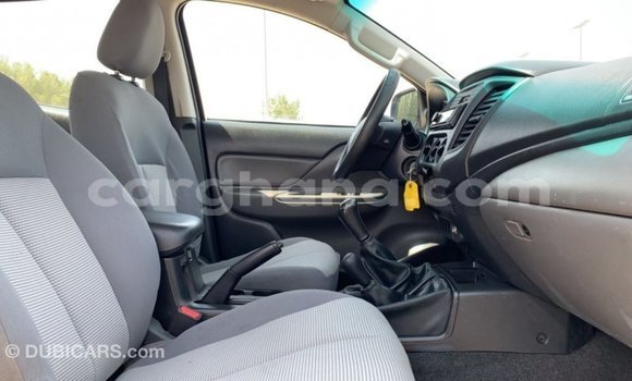 Sayi Imported Mitsubishi L200 White Mota in Import - Dubai a Ashanti Sayi Imported Mitsubishi L200 White Mota in Import - Dubai a Ashanti