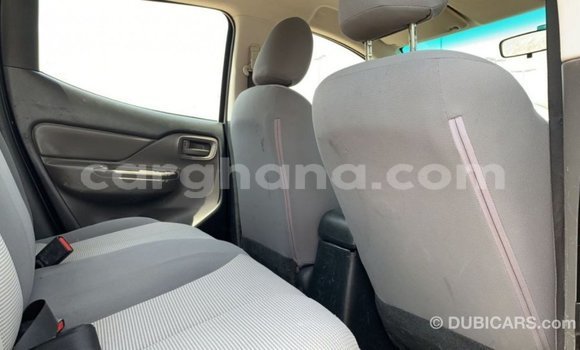 Sayi Imported Mitsubishi L200 White Mota in Import - Dubai a Ashanti Sayi Imported Mitsubishi L200 White Mota in Import - Dubai a Ashanti