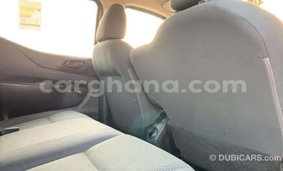 Buy Import Nissan Navara White Car in Import - Dubai in Ashanti Buy Import Nissan Navara White Car in Import - Dubai in Ashanti