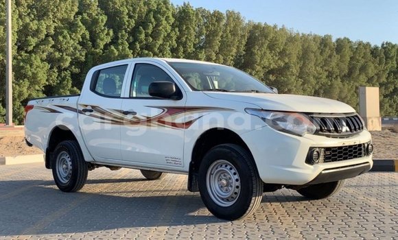 Ra Imported Mitsubishi L200 funfun Ọkọ̀ in Import - Dubai ni Ashanti Ra Imported Mitsubishi L200 funfun Ọkọ̀ in Import - Dubai ni Ashanti