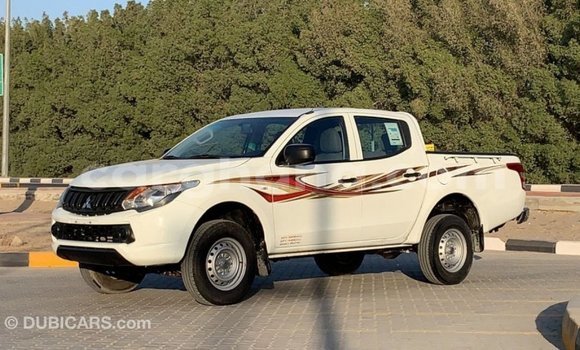 Ra Imported Mitsubishi L200 funfun Ọkọ̀ in Import - Dubai ni Ashanti Ra Imported Mitsubishi L200 funfun Ọkọ̀ in Import - Dubai ni Ashanti