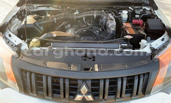 Ra Imported Mitsubishi L200 funfun Ọkọ̀ in Import - Dubai ni Ashanti Ra Imported Mitsubishi L200 funfun Ọkọ̀ in Import - Dubai ni Ashanti