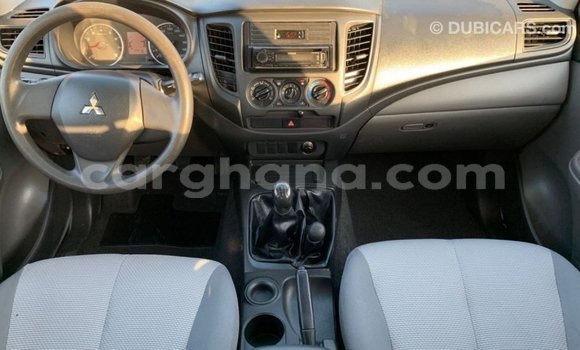 Ra Imported Mitsubishi L200 funfun Ọkọ̀ in Import - Dubai ni Ashanti Ra Imported Mitsubishi L200 funfun Ọkọ̀ in Import - Dubai ni Ashanti