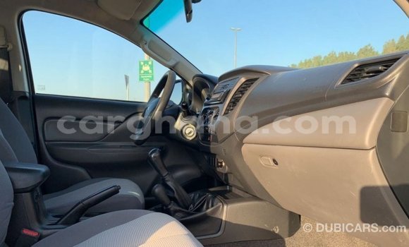 Ra Imported Mitsubishi L200 funfun Ọkọ̀ in Import - Dubai ni Ashanti Ra Imported Mitsubishi L200 funfun Ọkọ̀ in Import - Dubai ni Ashanti