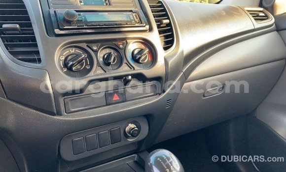 Ra Imported Mitsubishi L200 funfun Ọkọ̀ in Import - Dubai ni Ashanti Ra Imported Mitsubishi L200 funfun Ọkọ̀ in Import - Dubai ni Ashanti