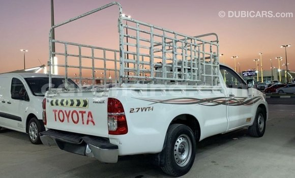 Buy Import Toyota Hilux White Car in Import - Dubai in Ashanti Buy Import Toyota Hilux White Car in Import - Dubai in Ashanti