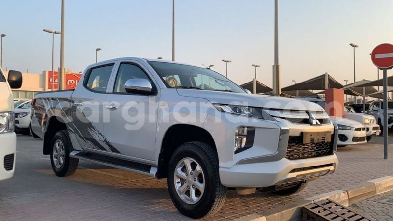 Big with watermark mitsubishi l200 ashanti import dubai 37899