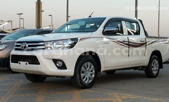 Buy Import Toyota Hilux White Car in Import - Dubai in Ashanti Buy Import Toyota Hilux White Car in Import - Dubai in Ashanti