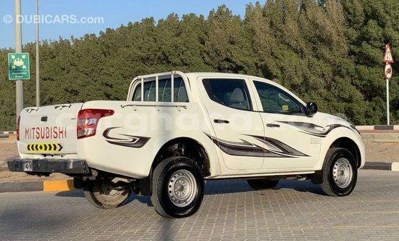 Ra Imported Mitsubishi L200 funfun Ọkọ̀ in Import - Dubai ni Ashanti Ra Imported Mitsubishi L200 funfun Ọkọ̀ in Import - Dubai ni Ashanti