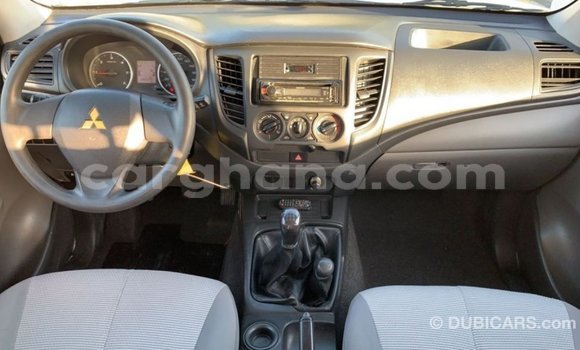 Ra Imported Mitsubishi L200 funfun Ọkọ̀ in Import - Dubai ni Ashanti Ra Imported Mitsubishi L200 funfun Ọkọ̀ in Import - Dubai ni Ashanti