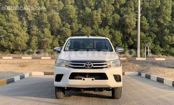 Ra Imported Toyota Hilux funfun Ọkọ̀ in Import - Dubai ni Ashanti Ra Imported Toyota Hilux funfun Ọkọ̀ in Import - Dubai ni Ashanti