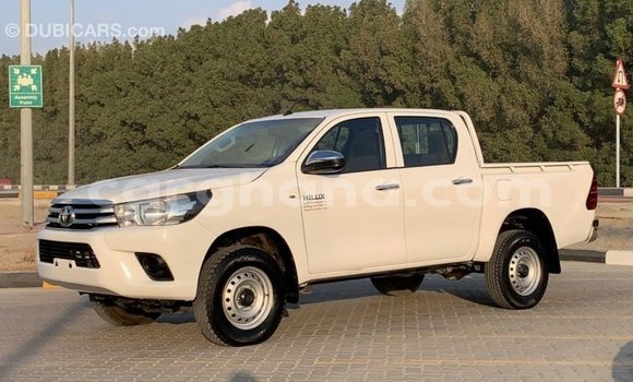 Ra Imported Toyota Hilux funfun Ọkọ̀ in Import - Dubai ni Ashanti Ra Imported Toyota Hilux funfun Ọkọ̀ in Import - Dubai ni Ashanti