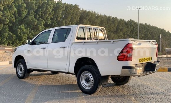 Ra Imported Toyota Hilux funfun Ọkọ̀ in Import - Dubai ni Ashanti Ra Imported Toyota Hilux funfun Ọkọ̀ in Import - Dubai ni Ashanti