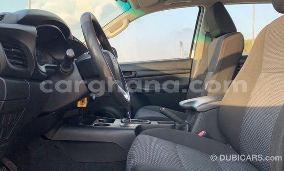 Ra Imported Toyota Hilux funfun Ọkọ̀ in Import - Dubai ni Ashanti Ra Imported Toyota Hilux funfun Ọkọ̀ in Import - Dubai ni Ashanti