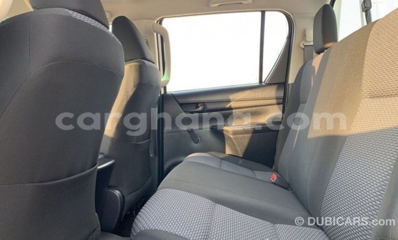 Ra Imported Toyota Hilux funfun Ọkọ̀ in Import - Dubai ni Ashanti Ra Imported Toyota Hilux funfun Ọkọ̀ in Import - Dubai ni Ashanti