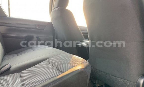 Ra Imported Toyota Hilux funfun Ọkọ̀ in Import - Dubai ni Ashanti Ra Imported Toyota Hilux funfun Ọkọ̀ in Import - Dubai ni Ashanti