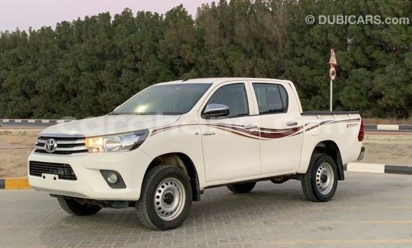 Ra Imported Toyota Hilux funfun Ọkọ̀ in Import - Dubai ni Ashanti Ra Imported Toyota Hilux funfun Ọkọ̀ in Import - Dubai ni Ashanti