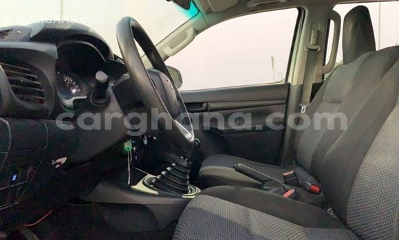 Ra Imported Toyota Hilux funfun Ọkọ̀ in Import - Dubai ni Ashanti Ra Imported Toyota Hilux funfun Ọkọ̀ in Import - Dubai ni Ashanti
