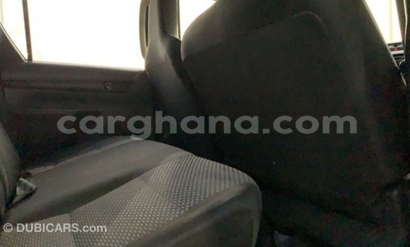 Ra Imported Toyota Hilux funfun Ọkọ̀ in Import - Dubai ni Ashanti Ra Imported Toyota Hilux funfun Ọkọ̀ in Import - Dubai ni Ashanti