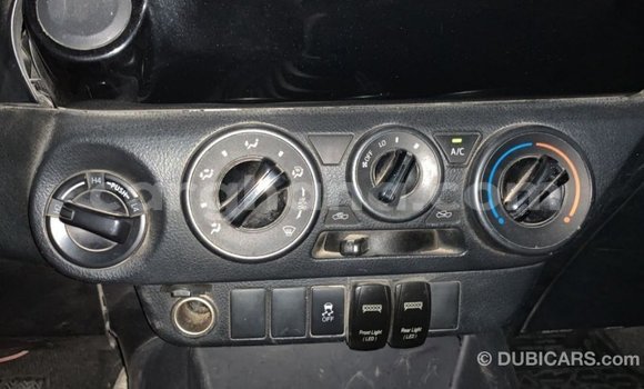 Ra Imported Toyota Hilux funfun Ọkọ̀ in Import - Dubai ni Ashanti Ra Imported Toyota Hilux funfun Ọkọ̀ in Import - Dubai ni Ashanti