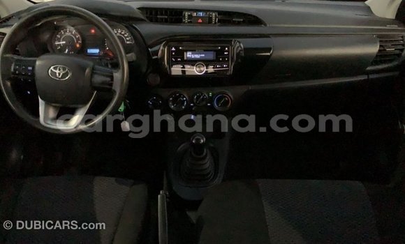 Ra Imported Toyota Hilux funfun Ọkọ̀ in Import - Dubai ni Ashanti Ra Imported Toyota Hilux funfun Ọkọ̀ in Import - Dubai ni Ashanti