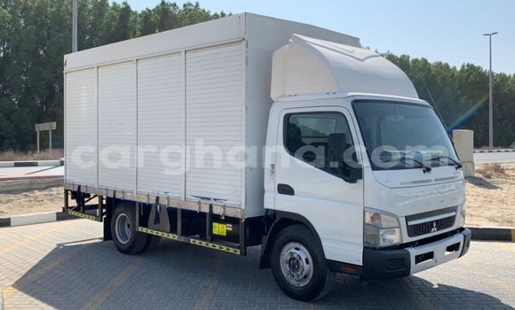 Buy Import Mitsubishi Carisma White Car in Import - Dubai in Ashanti Buy Import Mitsubishi Carisma White Car in Import - Dubai in Ashanti