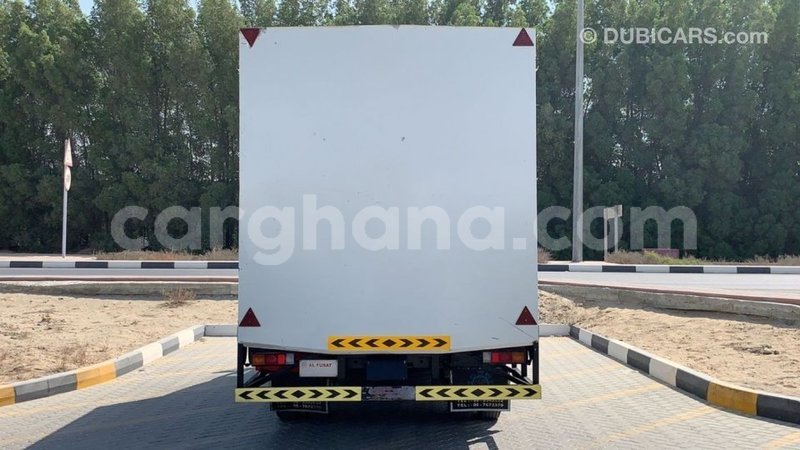 Big with watermark mitsubishi carisma ashanti import dubai 37907