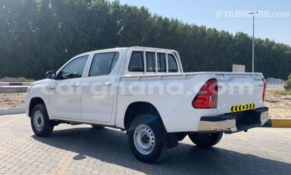 Ra Imported Toyota Hilux funfun Ọkọ̀ in Import - Dubai ni Ashanti Ra Imported Toyota Hilux funfun Ọkọ̀ in Import - Dubai ni Ashanti