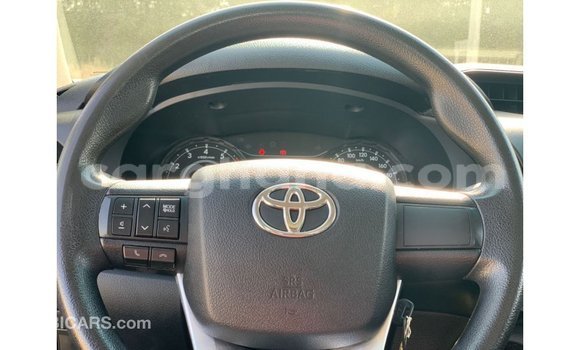 Ra Imported Toyota Hilux funfun Ọkọ̀ in Import - Dubai ni Ashanti Ra Imported Toyota Hilux funfun Ọkọ̀ in Import - Dubai ni Ashanti