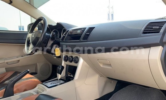 Ra Imported Mitsubishi Lancer funfun Ọkọ̀ in Import - Dubai ni Ashanti Ra Imported Mitsubishi Lancer funfun Ọkọ̀ in Import - Dubai ni Ashanti