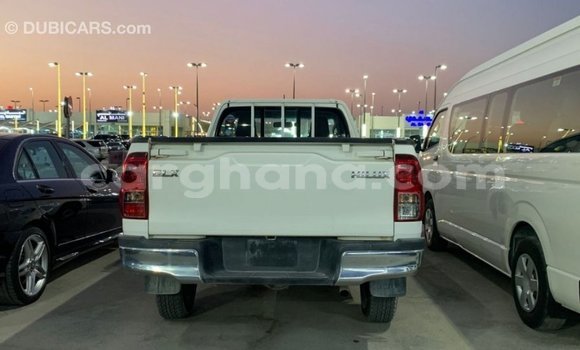 Ra Imported Toyota Hilux funfun Ọkọ̀ in Import - Dubai ni Ashanti Ra Imported Toyota Hilux funfun Ọkọ̀ in Import - Dubai ni Ashanti