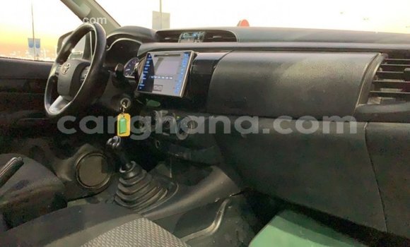 Ra Imported Toyota Hilux funfun Ọkọ̀ in Import - Dubai ni Ashanti Ra Imported Toyota Hilux funfun Ọkọ̀ in Import - Dubai ni Ashanti