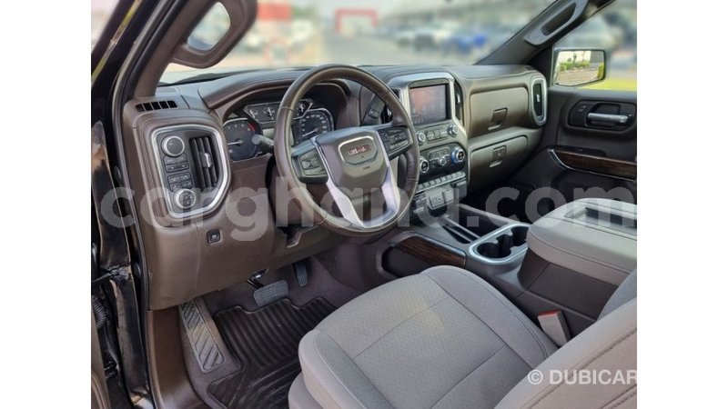 Big with watermark gmc sierra ashanti import dubai 37913